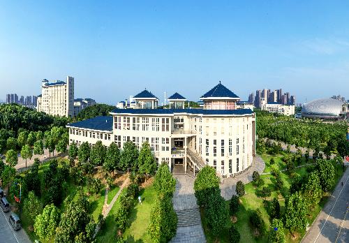 武汉光谷科技职业技术学校